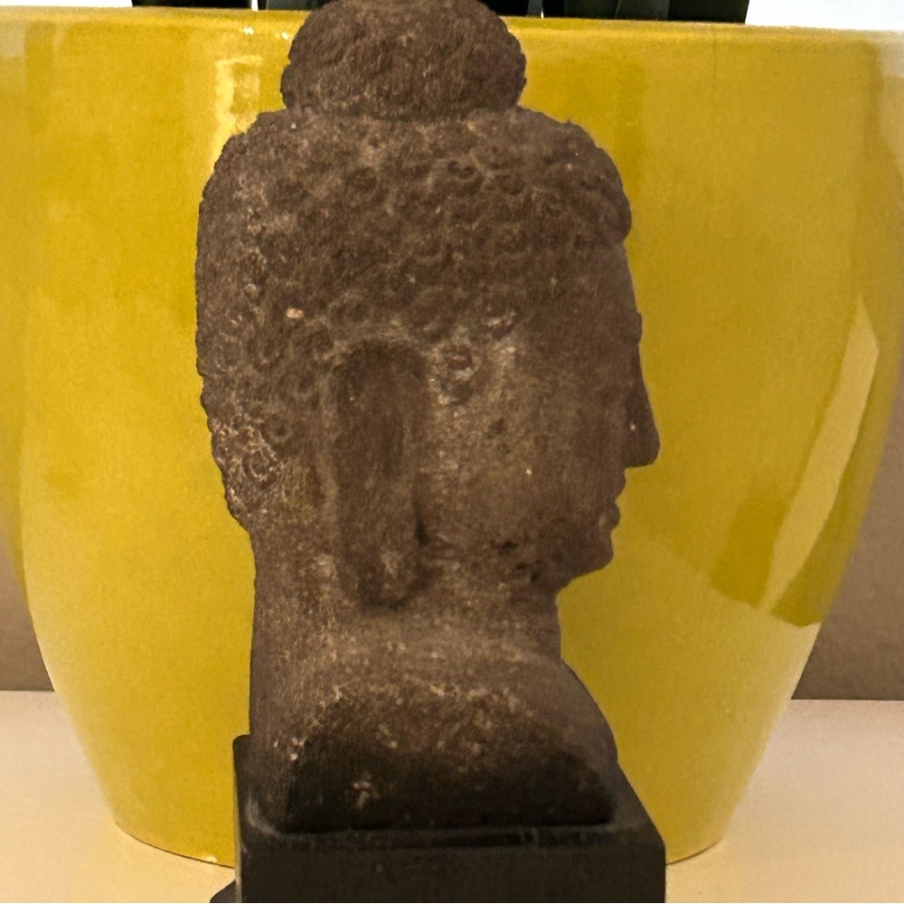 Stone Buddha Head Sculpture - Picture 7 of 9